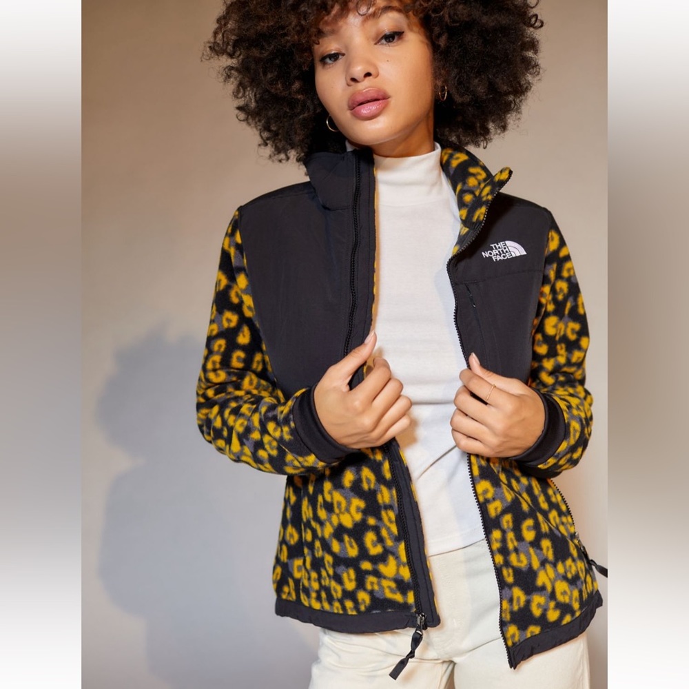 NWT North Face Cheetah Leopard Print Denali 2 Jacket/Coat